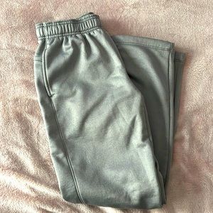SOLD - Grey Fleece Lined Under Armour Pants **DO NOT BUY**